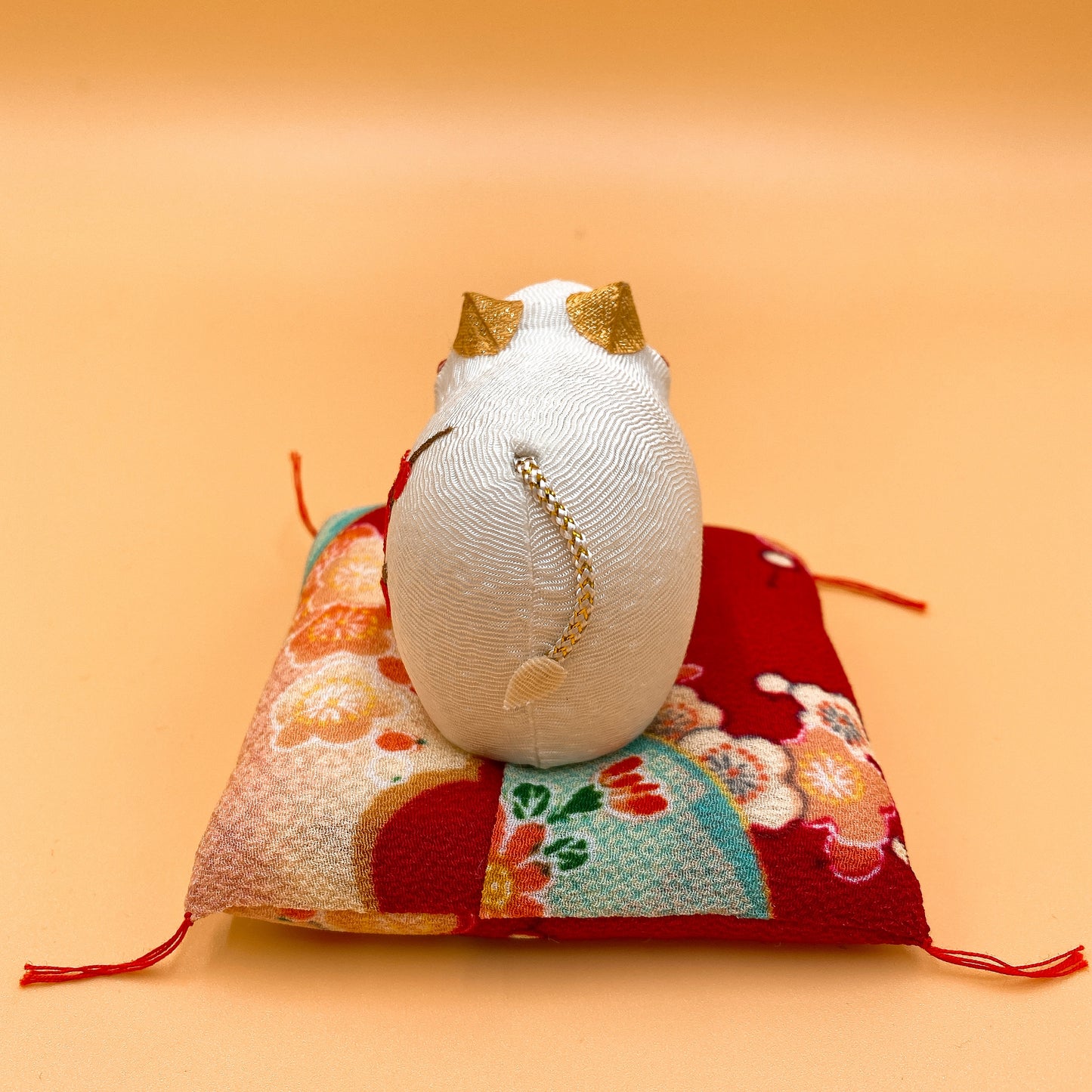 【招福干支】開運干支 生肖牛 緣起物 精緻白牛